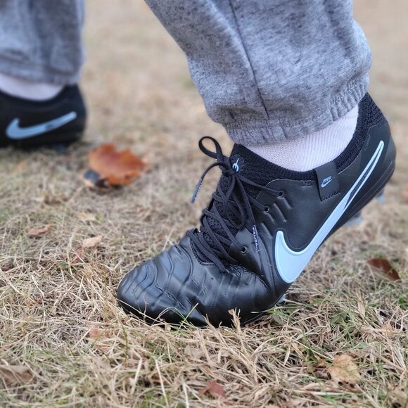 Nike Tiempo Legend 10 Elite Firm-Ground Low-Top Soccer Cleats FG 10.5 Men's - Picture 2 of 11